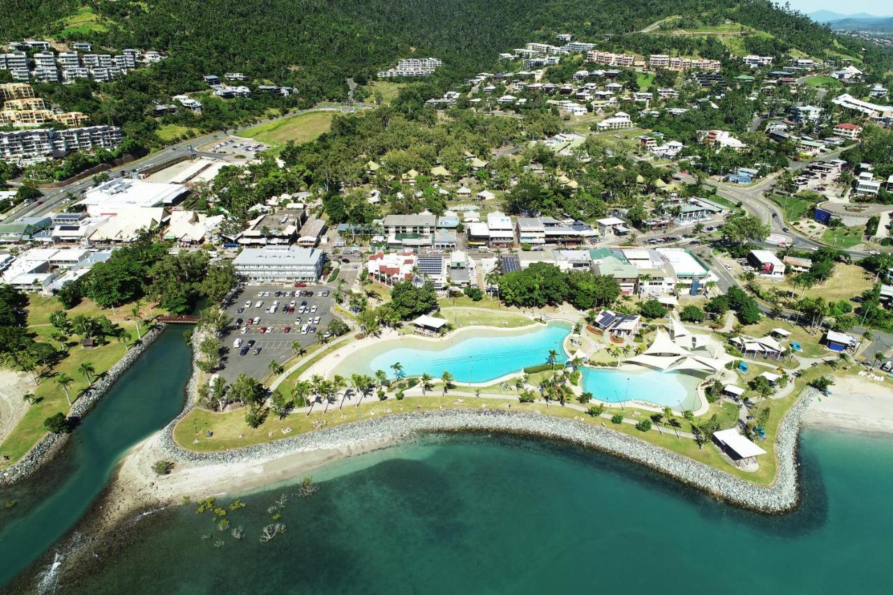 Airlie Sun & Sand Accommodation Studio #1 Airlie Beach Extérieur photo